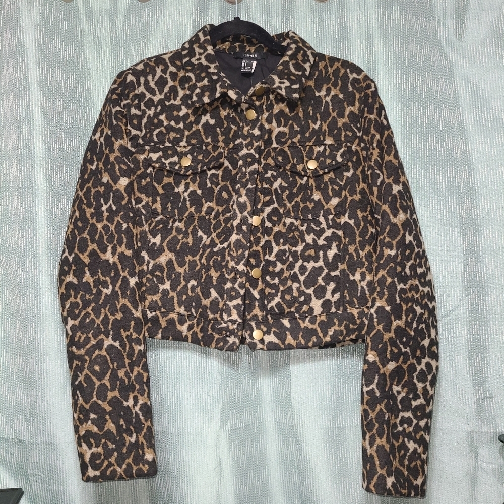 Forever 21 Cheetah print collared cropped jacket‎ Brown Black M NWT
